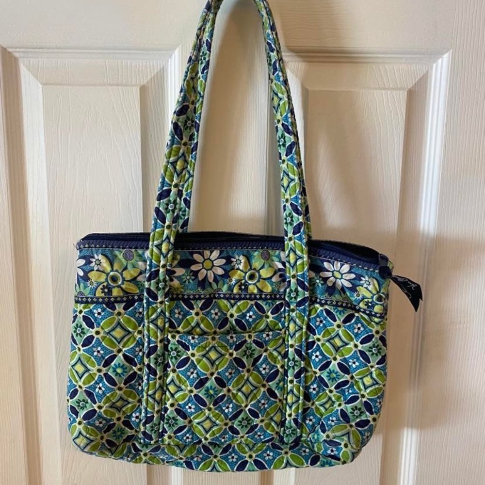 Vera Bradley Daisy Daisy Green Blue Yellow Shoulder/Travel Bag